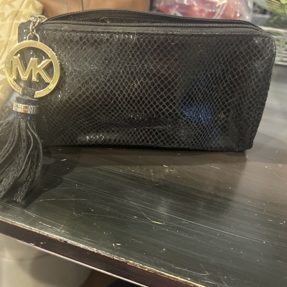 Michael Kors Limited Edition 2012 x Estee Lauder Cosmetic Bag/Pouch - Picture 4 of 5